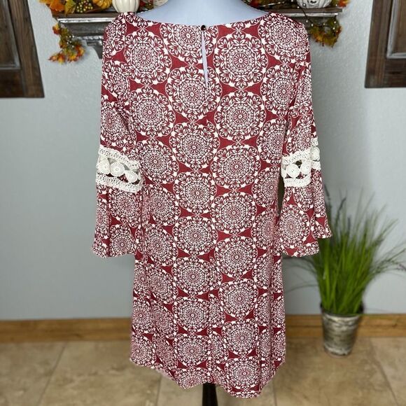 Luxology Red Cream Floral Mosaic 60’s Vibe Groovy Hippie Shift Dress Size 8 - Picture 14 of 16